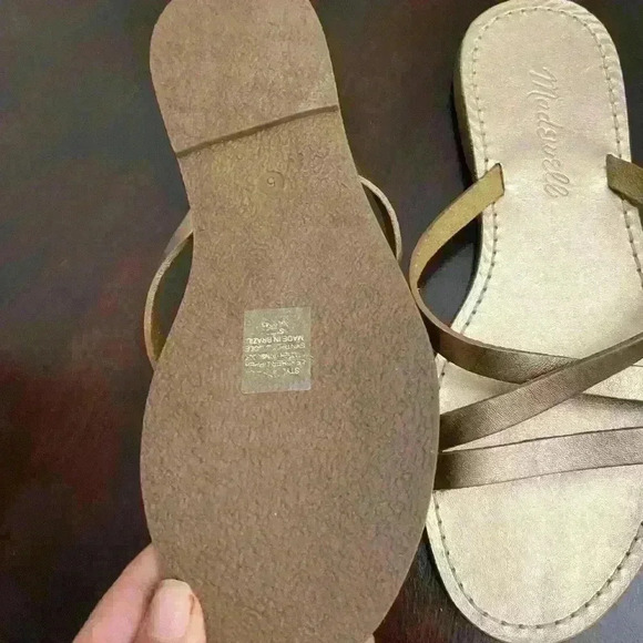 Madewell Boardwalk Skinny Sandals in Metallic Rose leather - Picture 3 of 13